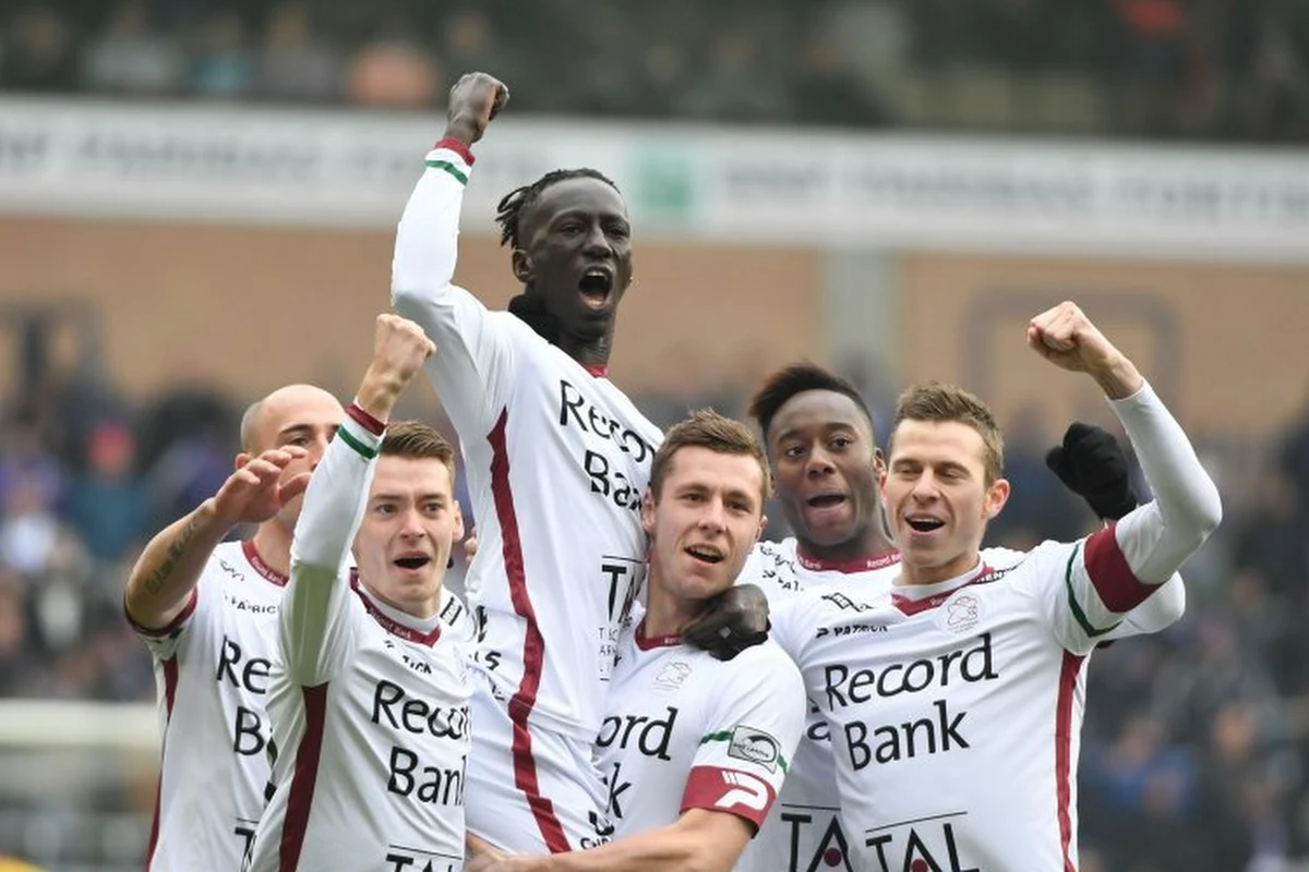 Mbaye Leye in de galerij der groten met 100 goals in JPL: "Mijn mooiste was ..."