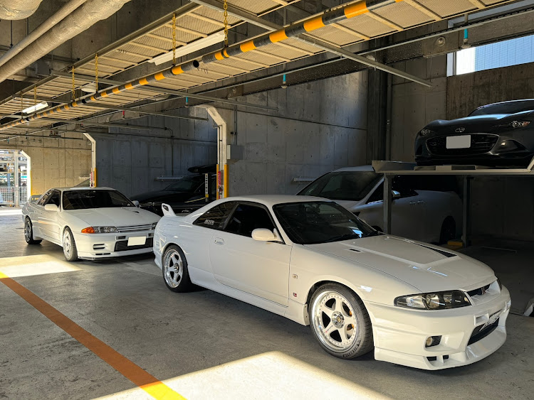 スカイライン GT-Rのお正月・あけましておめでとうございます・バッテリーチェックに関するカスタム事例の投稿画像1枚目