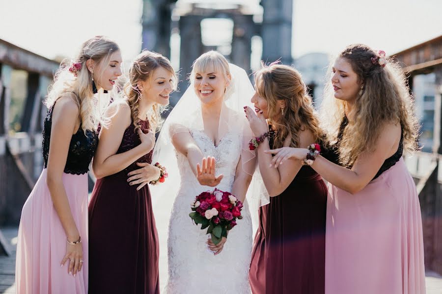 婚礼摄影师Alena Stalmoshenok（alenasart）。2020 5月4日的照片