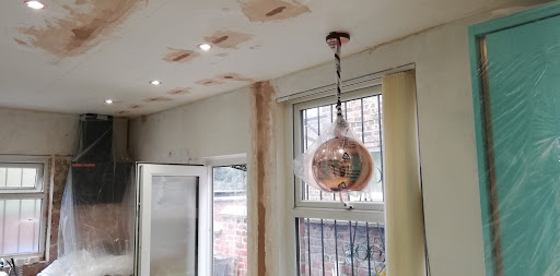 Hanging pendant over breakfast bar