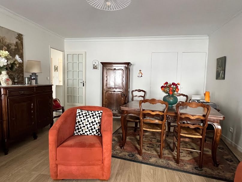 Vente appartement 3 pièces 77 m² à Saintes (17100), 140 000 €