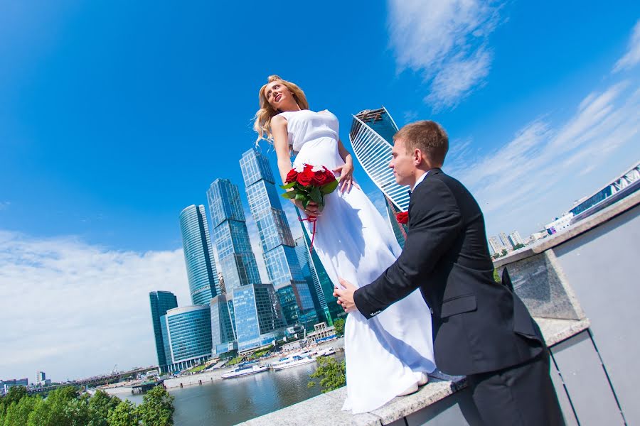 Wedding photographer Aleksandr Rybakov (aleksandr3). Photo of 16 June 2014