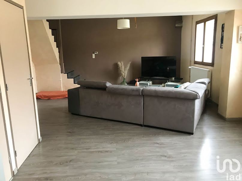 Vente maison 4 pièces 149 m² à Bassou (89400), 175 000 €