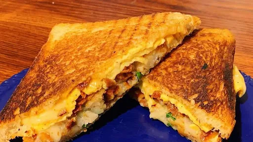 Paneer Tikka Grilled Sandwich