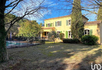 Maison avec piscine et terrasse 4