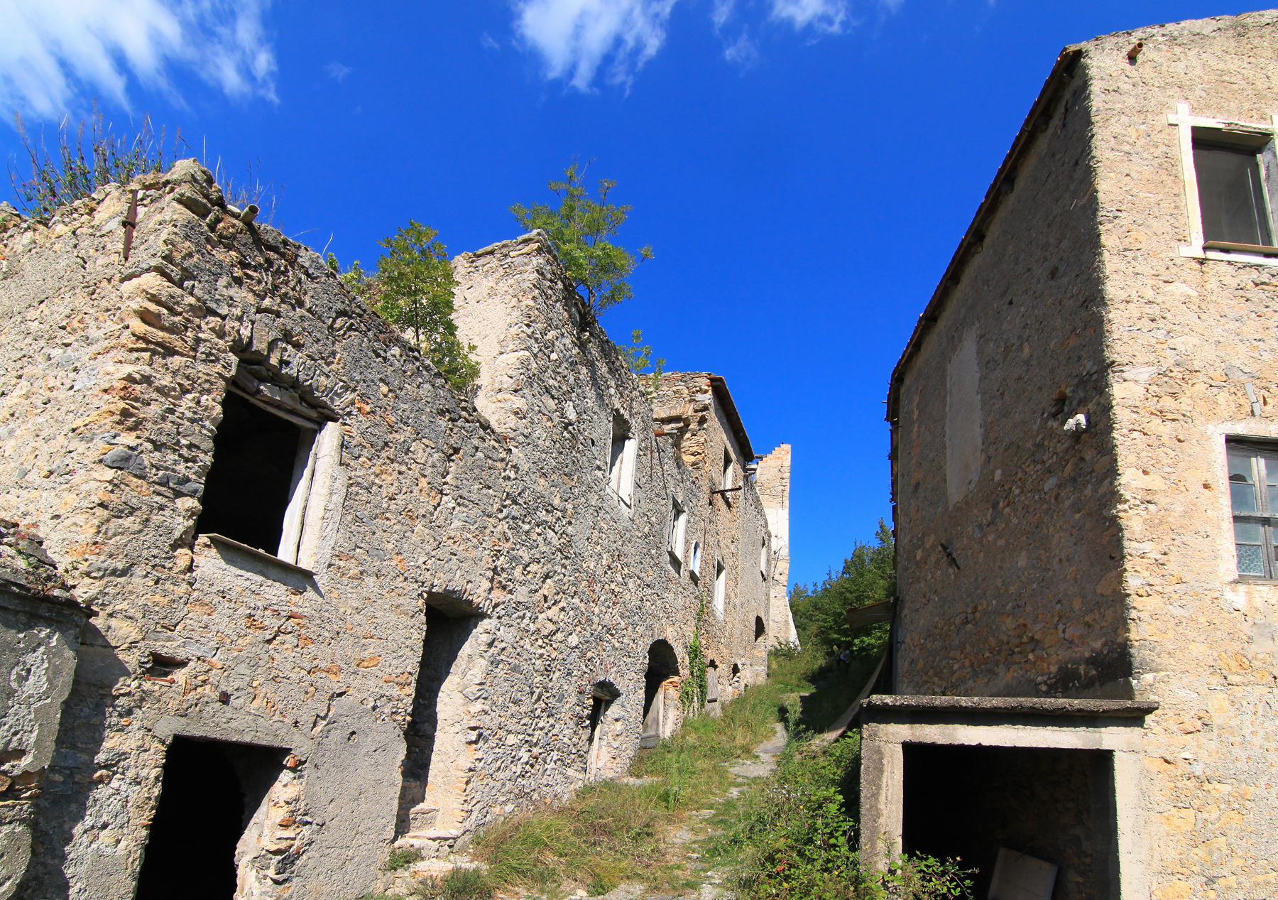 Liguria abbandonata: Balestrino di MicheleSpadafina