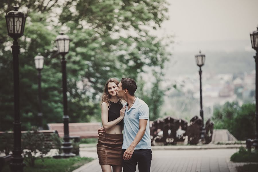 Fotografo di matrimoni Kseniya Fedorova (la-legende). Foto del 8 luglio 2015