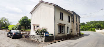 maison à Moutiers-sous-Chantemerle (79)