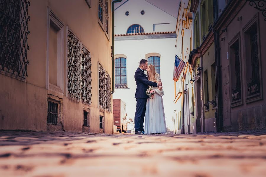 Fotograful de nuntă Marta Losiewicz (martalosiewicz). Fotografia din 12 iunie 2019