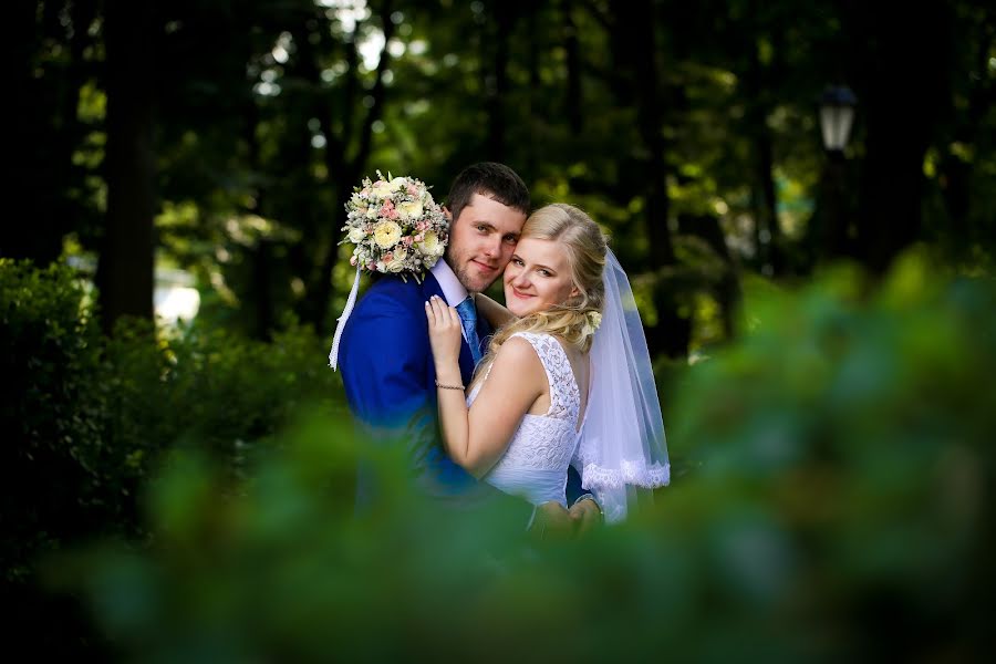 Fotografo di matrimoni Anna Zhukova (annazhukova). Foto del 26 settembre 2015