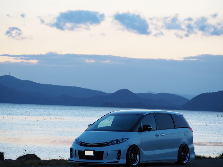 エスティマのエスティマ・エスクァイア・カツ坊・夕陽に関するカスタム事例の投稿画像2枚目