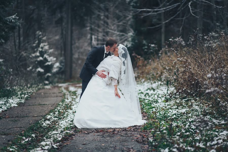 Fotógrafo de casamento Oleg Smagin (olegsmagin). Foto de 27 de fevereiro 2018