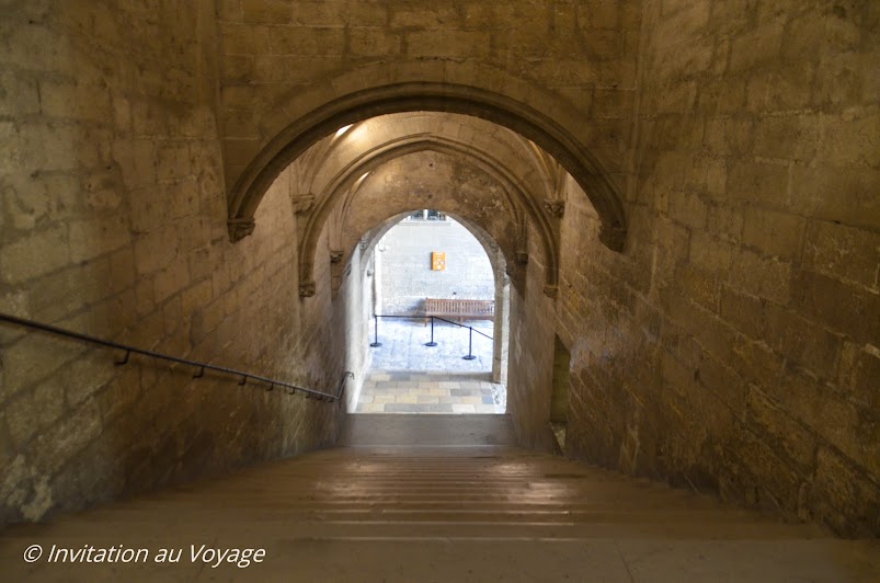 Avignon, palais des Papes - Gd Escalier