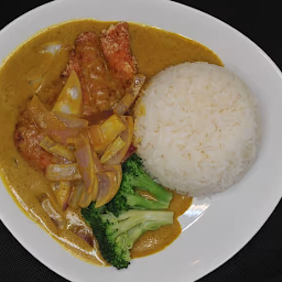 Curry Chicken Over Rice Bowl with 3 Add Ons