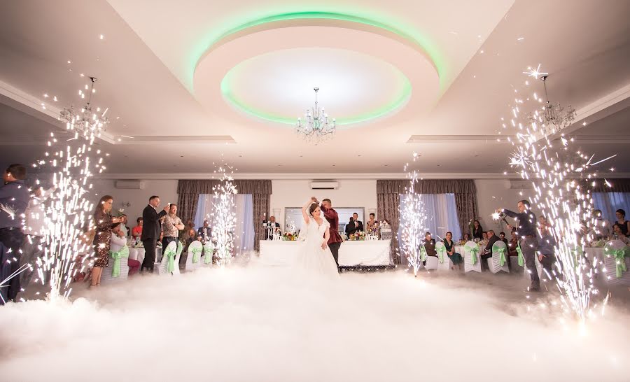 Fotografo di matrimoni Claudiu Mercurean (mercureanclaudiu). Foto del 24 maggio 2018