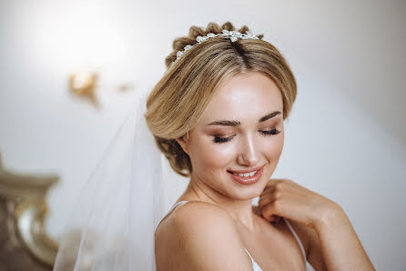 Jurufoto perkahwinan Yuliya Korol (36fotok). Foto pada 13 Mei 2020