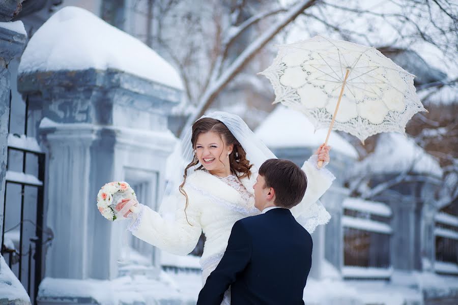 Wedding photographer Yuliya Grickova (yuliagg). Photo of 31 March 2013