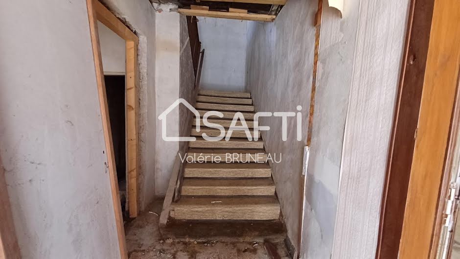 Vente maison  460 m² à Castres (81100), 232 000 €