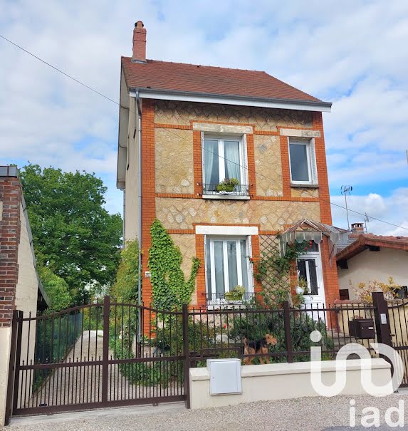 Vente maison 4 pièces 100 m² à Romilly-sur-Seine (10100), 189 000 €