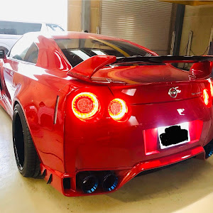 NISSAN GT-R R35