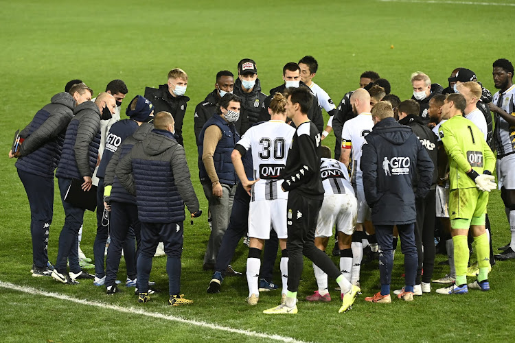 Charleroi à hauteur de Bruges, Anderlecht hors du top 8 : ce que les matchs en retard peuvent changer