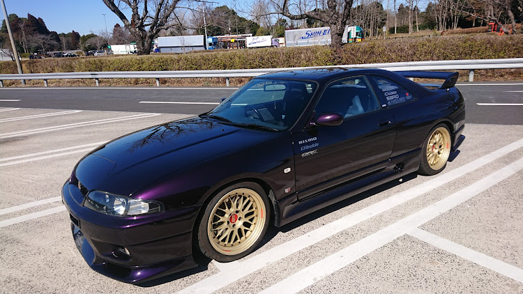 スカイライン GT-Rの肌荒れからの艶々肌へ変身✨・休日リフレッシュ！・バッテリーあがり・高速また乗っちゃいました😅・🍆LP2ぱーぽー🍆に関するカスタム事例の投稿画像1枚目