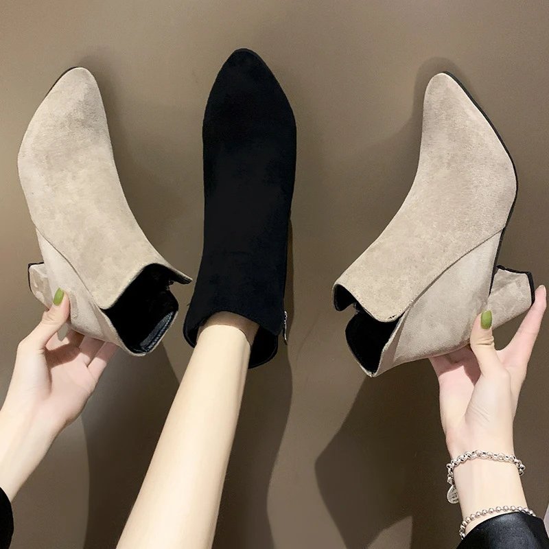 Title 5, Bottines à talons hauts givrées pour femme. Élé...
