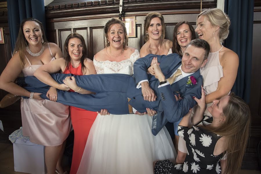 Wedding photographer Alison Burrows (aburrows). Photo of 10 December 2019