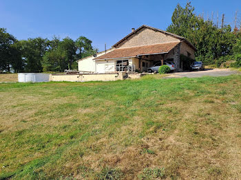 maison à Les Salles-Lavauguyon (87)