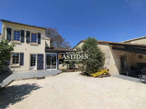 House with garden and terrace 3