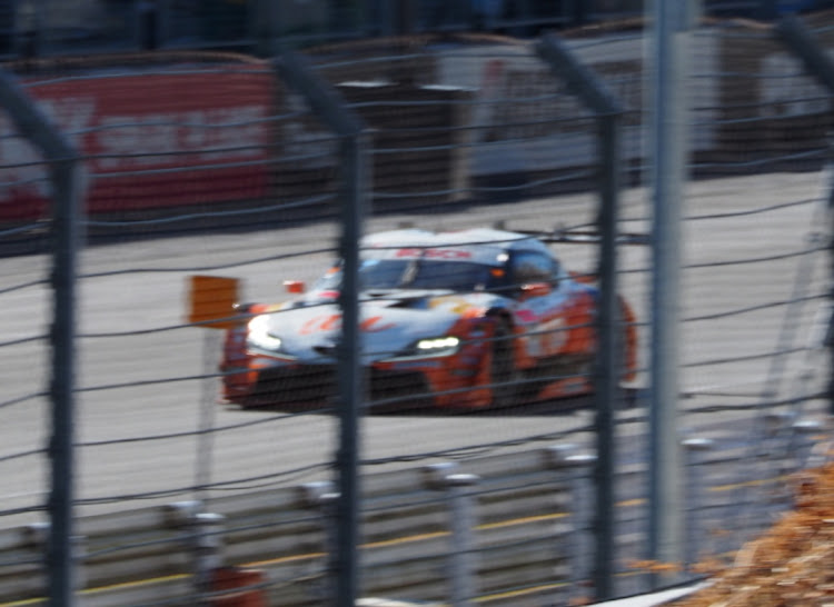 エルグランドの富士スピードウェイ・スーパーGT・GT-R・ラストランに関するカスタム事例の投稿画像32枚目