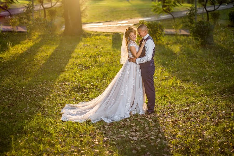 Pulmafotograaf Alin Badea (badeaalin). Foto tehtud 19 veebruar 2018