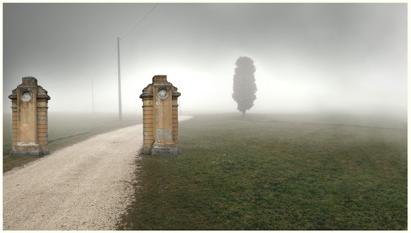 Quasi come ...    omaggio a Luigi Ghirri di Daniela Ghezzi