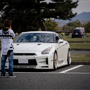 NISSAN GT-R R35