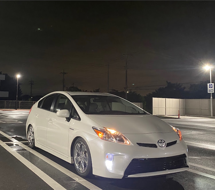 プリウスのUS TOYOTA・プリウス・zvw30・左ハンドル・生リムに関するカスタム事例の投稿画像1枚目