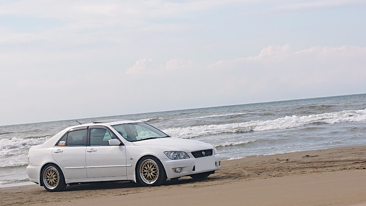 アルテッツァの#アルテッツァ・サンルーフはいいぞ・ジムニーJB23・愛車に関するカスタム事例の投稿画像1枚目