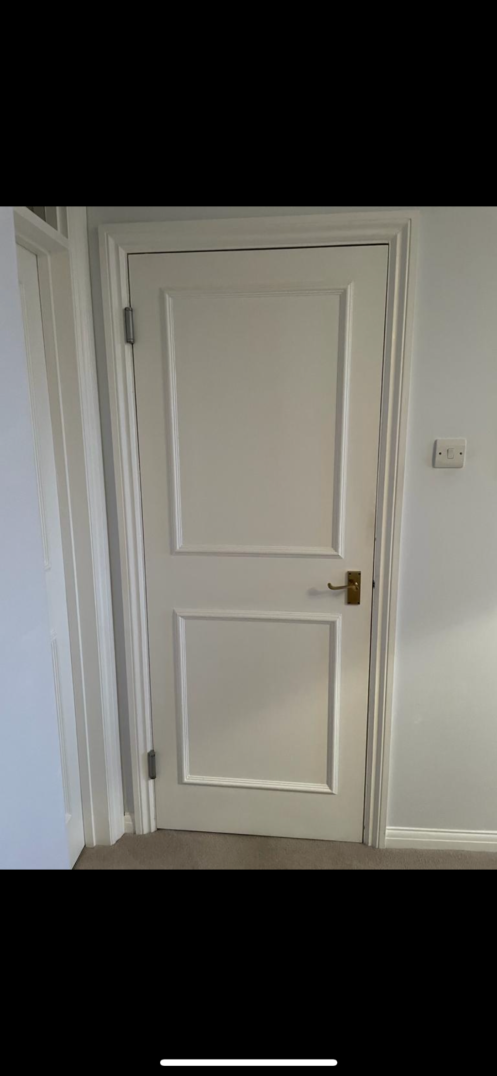Album cover: 2 bathroom and a bedroom 