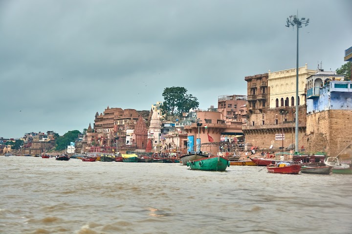 DIA 22 VARANASI – BENARES-  Kashi (la ciudad de la luz - CUADERNO DEL VIAJE A INDIA Y NEPAL (8)