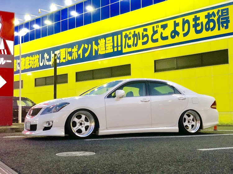 クラウンアスリートの虹凪 FD2タイプRさんが投稿したカスタム事例の投稿画像4枚目