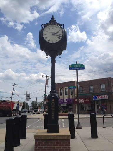 Fox Chase Clock