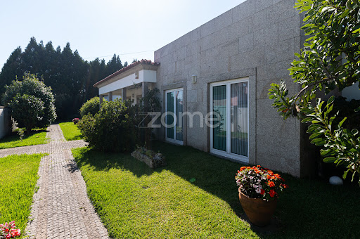 Maison avec jardin et terrasse 3