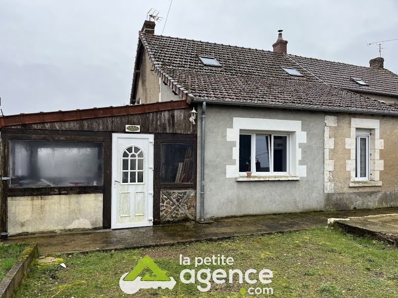 Vente maison 4 pièces 120 m² à Veaugues (18300), 71 000 €