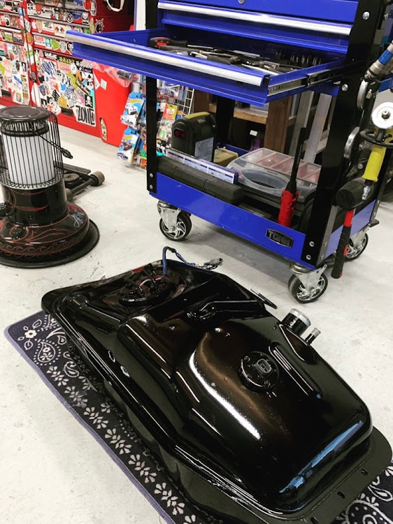 ハイラックストラックのselfmade・レストア・80ハイラックス・HILUX・トラッキンに関するカスタム事例の投稿画像3枚目