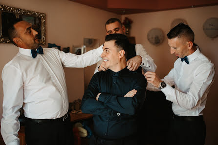 Nhiếp ảnh gia ảnh cưới Caragin Mircea (westmedia). Ảnh của 28 tháng 7 2019