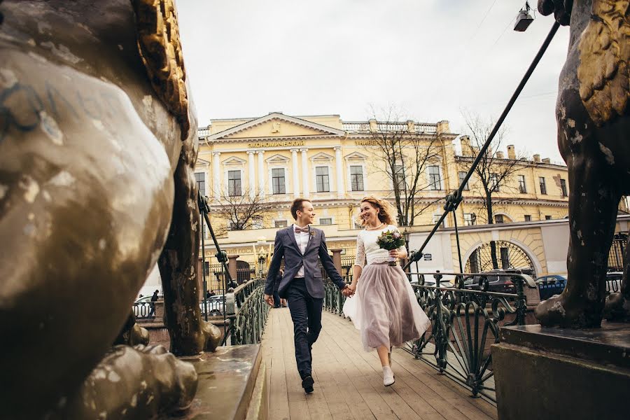 Fotografo di matrimoni Natali Borodina (bonabona). Foto del 14 aprile 2017