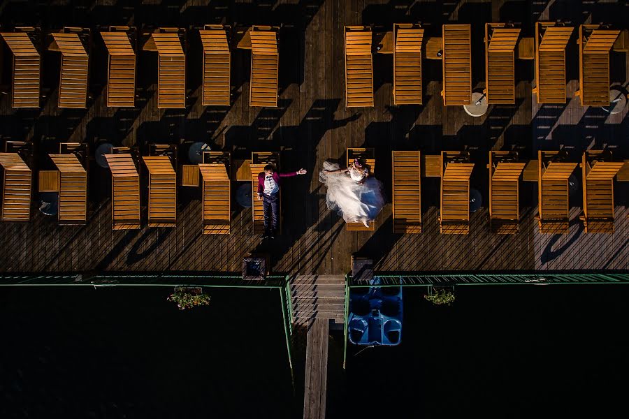 Fotógrafo de casamento Claudiu Negrea (claudiunegrea). Foto de 3 de junho 2018