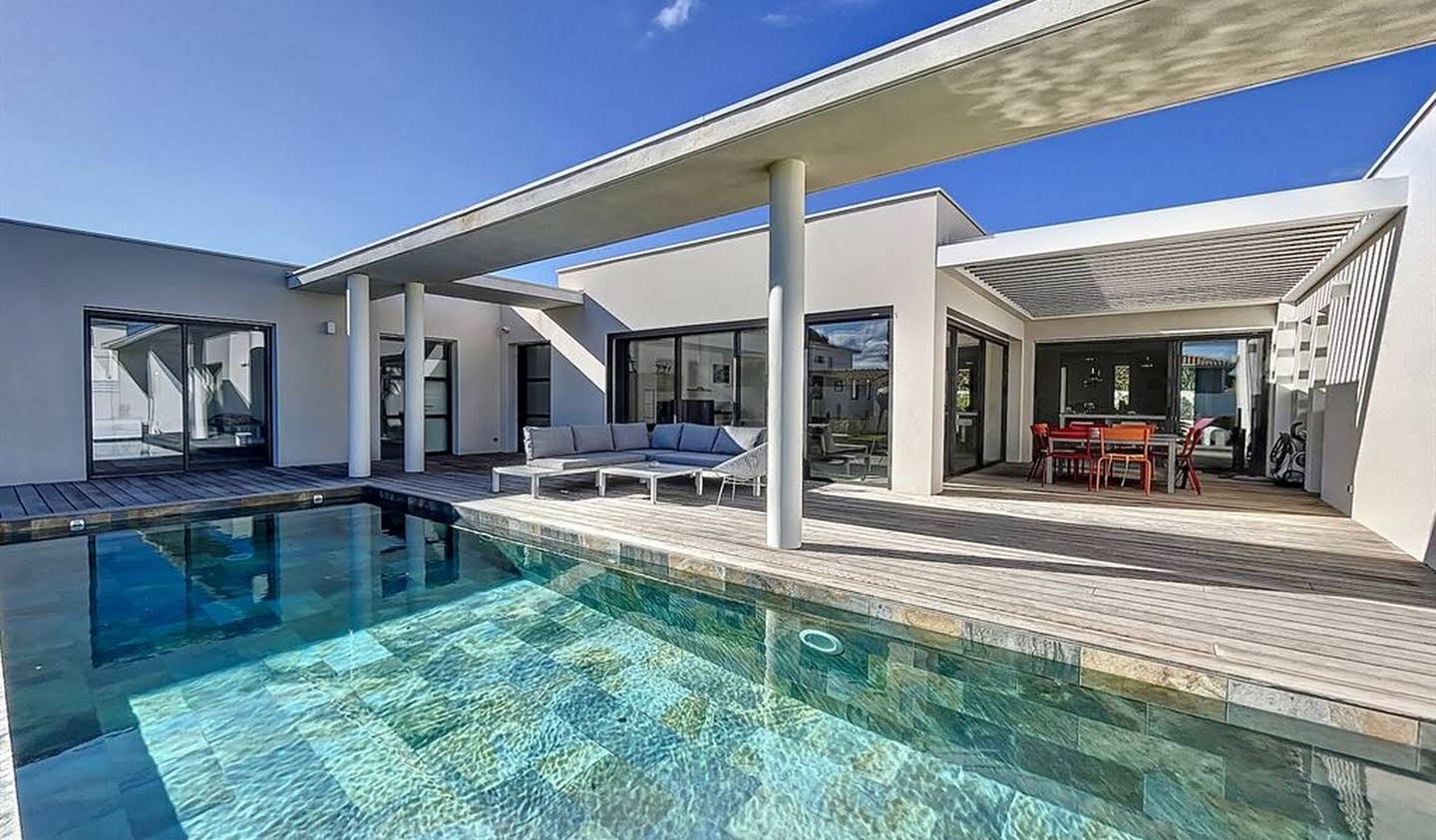 Maison avec piscine et jardin Agde