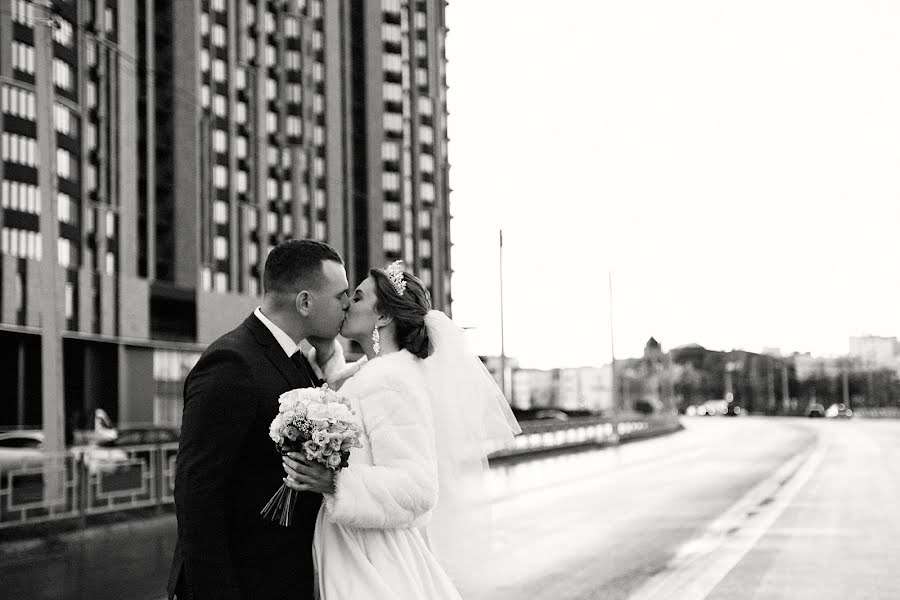 Fotógrafo de casamento Kseniya Tarakanova (kseniyatar). Foto de 27 de junho 2022