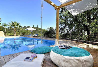 Villa with pool and terrace 3