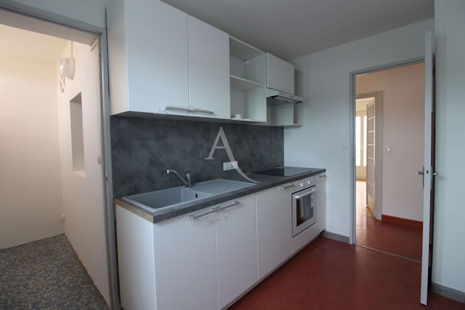 Location  appartement 3 pièces 55.35 m² à Chalon-sur-saone (71100), 653 €